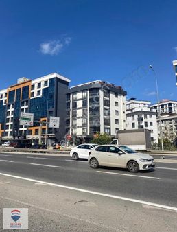 Çekmeköy Şile Yolu Cepheli 6 Katlı Komple Bina 1500 M²