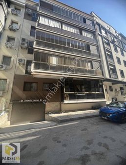 Fikrialtay Merkezde,y.zemin 3+1 Ebv.banyolu,k.mutfak,otm,panjur