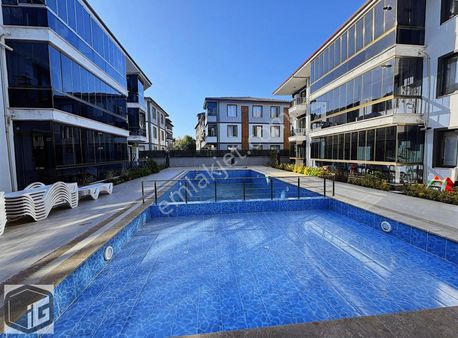 İg İnşaat'tan Havuzlu Sitede Geniş Ferah Full Eşyalı 1+1 Daire !