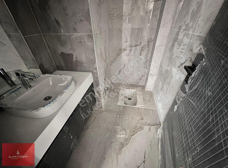 İlkadımdan Ovacıkta Bulvarda Yerden Isıtmalı Ada Mutfaklı 5+1