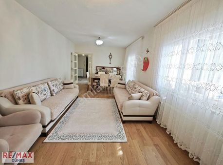 Beydağı Merkezde Dg 3 Evlerinde 3+1 Arakat 147 Metre Kare Daire