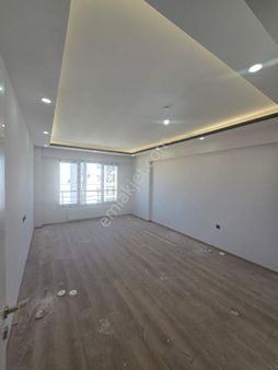 Mimsin Şirintepede Emsallerın Altında Acil Satılık 3+0 Daire