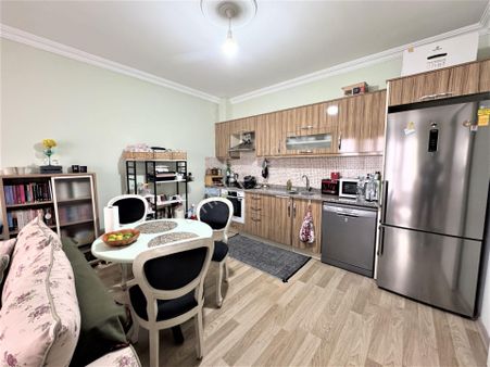 🌀yetki Gültaş Emlaktan Akçay Altınkumda Satılık 1+1 Asansörlü Ara Kat Daire