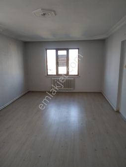Balıkesir Gaziosmanpaşa Mah. İzmir Yolu Üzeri 3+1 Kiralık Daire