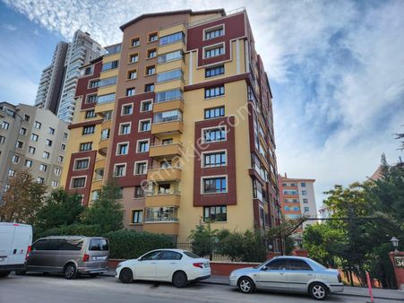 Çukurmabar Batuhan Apartmanında 4+1 205 M2 Ara Kat