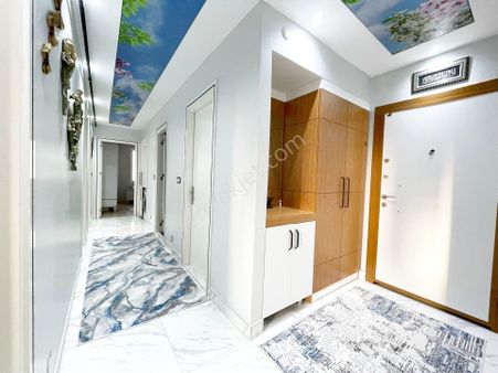 Polis_kriminal_bulvarına_yakın_kapalı_mutfak_3+1_sosyal_donatılı_site_içerisinde_3.kat_yüksekliğind