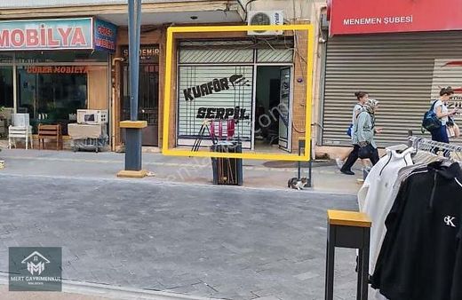 Lise Yolunda İşlek Noktada Satılık Dükkan