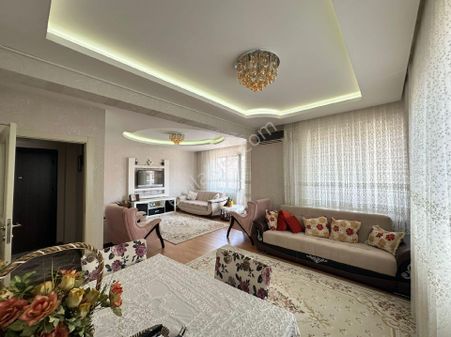 Hacıkaymak Mah. 2 Cadde Arası 2+1 Oldukça Geniş Kullanışlı 150m2 Satılık Daire