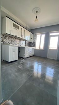 Seyran Emlaktan Geniş 3+1