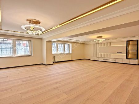 Marmara Park Avm Ve Metrobüse Yürüme Mesafesinde Düz Giriş