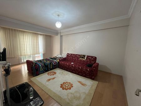 Erdem Emlak'tan Şehitler Mahallesi Kipa Arkası Geniş 2+1 Satılık Ev