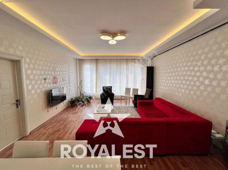 Royalest'ten Tramvaya Yanı Hasarsız Ve İskanlı Geniş Bakımlı 2+1