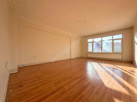 Şafak'tan Ftz Avm-metro Yakını 3+1 Geniş Ön Cephe Isı Yalıtımlı