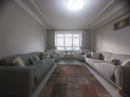 Etimesgut Süvari Mah. Ahi Mesut Bulvarında 2+1 Satılık Daire