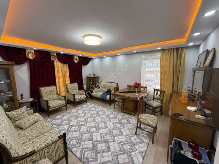 Yılmazer Emlaktan Lüks 3+1 Acill Satılık Yüksek Giriş Daire...