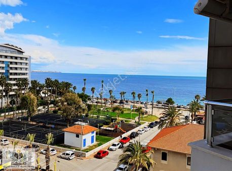 Denize Sıfır Özel Mimari Tasarımlı Ultra Lüks 2,5+1 Satılık