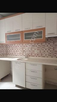 Mollarap Eşrefliler Cd Üzerinde 2+1 80m2 Kombili Girişüstü 1.kat Kiralık Daire 13bin ₺