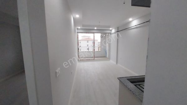 Ekşioğlu 'dan Tekirdağ Süleymanpaşa Atatürk Mah Geniş 1+1 Satılık Daire