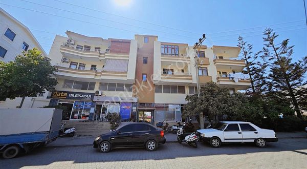 Şehir Merkezinde Eşyasız Kiralık 1+1 Daire