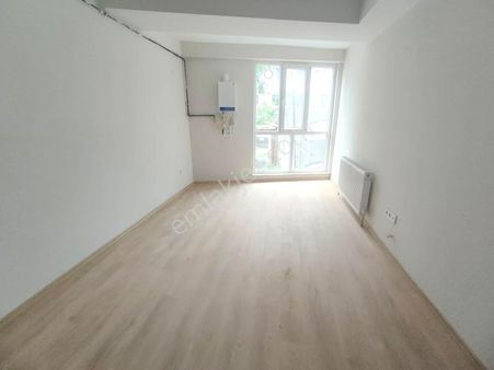 Emlak Dünyasından Maltepe Girnede Kiralık Sıfır 1+1 2+1 Daireler