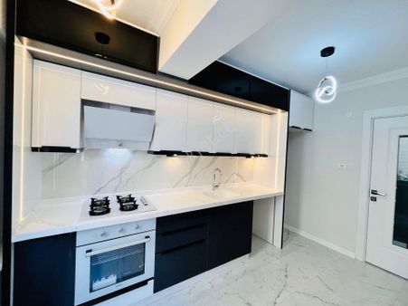 Parstan Altınkumda Merkezi Full Tadilatlı Geniş 2+1 Daire