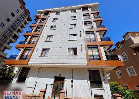 Çekmeköy Aydınlar Mh. Satılık 2+1 Daire Tuğba Özakbulut