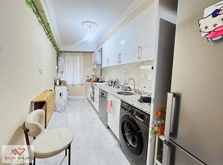 Salih Emlak 'tan Otoparklı İskanlı 2+1 Düz Giriş Güney Cephe