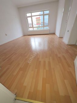 Ankara ,a.paşa ,gülistan Sk.ta ,yalıtımlı ,kombili ,3+1 ,