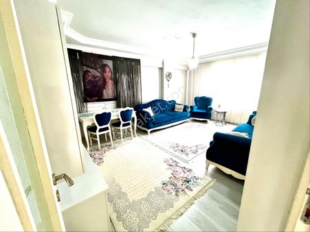 Bağcılar Barbaros Mahallesinde Satılık Dubleks 5+1 180m2