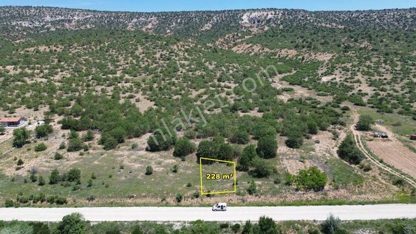 Kilistra Da 228 M2 Müstakil Tapulu Anayol Cepheli Bağ