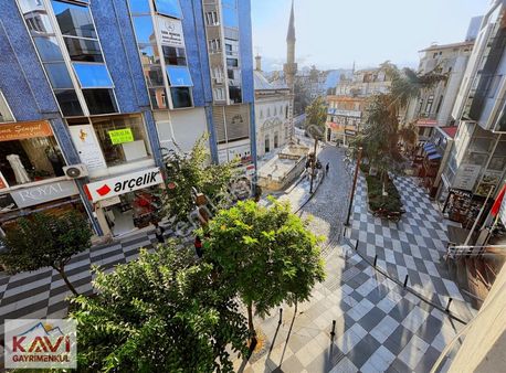 Meydanda Kiralık Ofis/büro / Kavi Gayrimenkulden