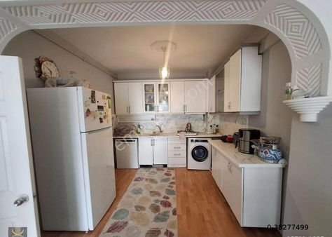 Poyraz Emlak'tan Emek Mahallesi Ziyagökalp Caddesi Üzeri 2+1 90m² Satılık Daire