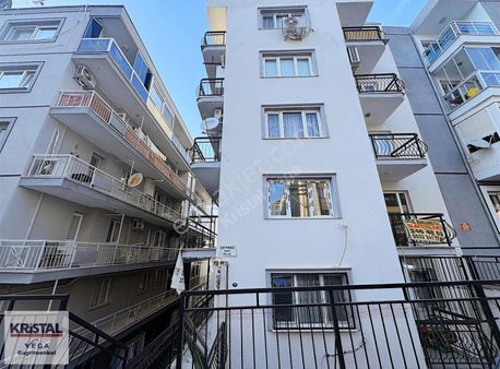 Göztepe Metro İst. Yürüme Mesafesi Sıfır Tadilatlı 3+1 Satılık