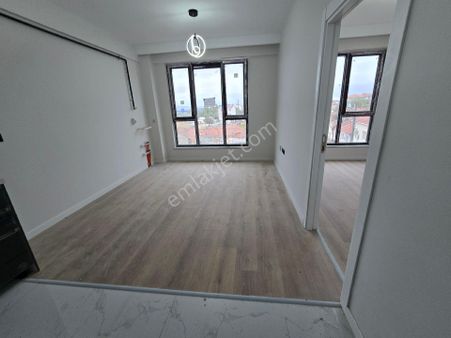 Eskişehir Tepebaşı Esentepe Mh Amerıkan Mutfaklı 1+1 K