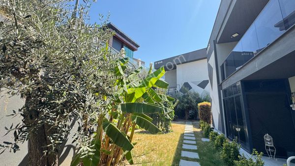 Kadınlar Denizinde Full Manzaralı 2+1 Daire