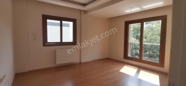 Demırköprü'de 3+1 Kiralık Daire