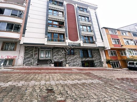 Ercin Yapı'dan Merkezi Konumda Kullanışlı Bahçeli Kiralık Daire!