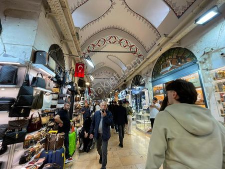 Kapalıçarşıda 5 M² Tek Tapulu, Geniş Cepheli, Satılık Dükkan