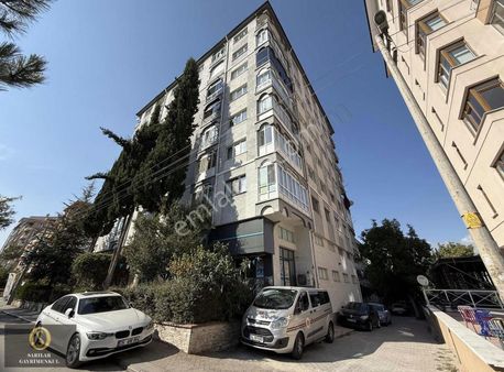 Sarılar Gayrimenkul'den Cadde Üzeri Arakat 3+1 Kiralık Daire