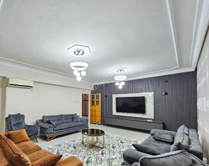 Kayapınar Evlendirme Dairesi Karşısı 4+1 240 M2 Satılık Daire