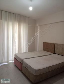 Isparta Merkez Meydan Avm'ye Yakın 1+1 Hersey Dahil Kiralık Apar