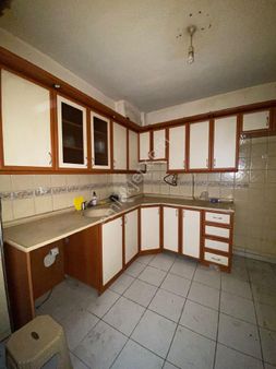 Samsun İlkadım Pazar Mahallesi'nde Cadde Üzerinde 2+1 Kiralık Daire