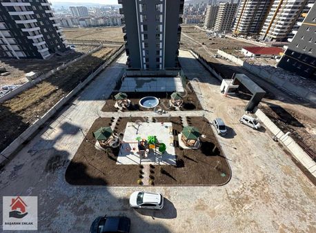 Törekent'te 4+1 Peyzaj Cephe Lüks Geniş Sıfır Uygun Site Dairesi