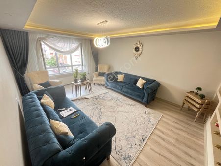 Malazgirt Mah. 3+1 Cadde Üzeri Asansörlü Full Yapılı Geniş Daire