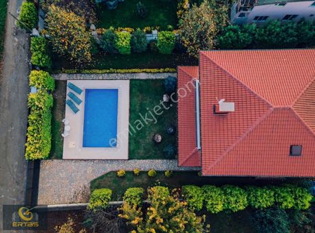 Sapanca Kırkpınar'da Müstakil Havuzlu Villa