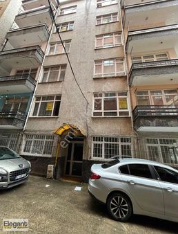 Elegantlife Gayrimenkulden Rize Çarşı Mah.'de Satılık 2+1 Daire
