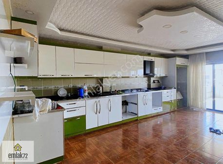 Emlak 72'den Kısmet Mh Satılık (4+1) Teras Kat