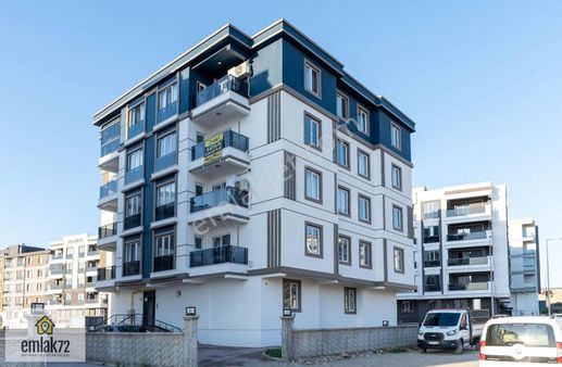 Emlak 72 'den Gültepe'de Kiralık 1+1 Sıfır Daire