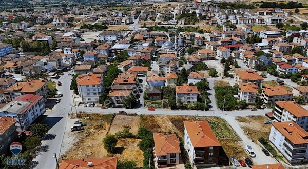 Remax Hür Yeşim Kara'dan 400 M2 Konut İmarlı Arsa