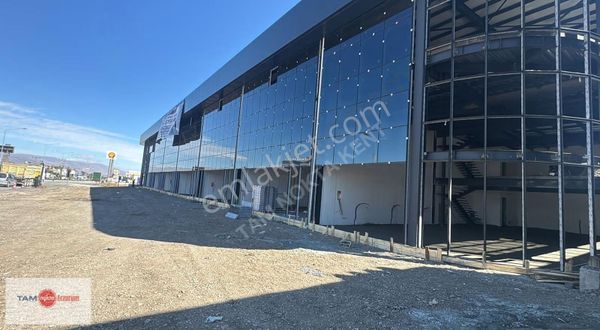 Tam Nokta Kent'ten Tortum Yolu Üzerinde Satılık Plaza & İş Yeri!